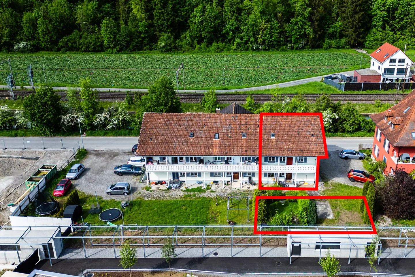 Section de Maison Charmante en Zone Calme - Photo 1 sur 22