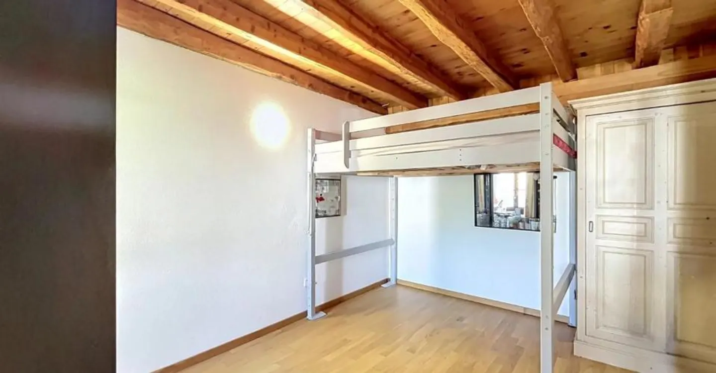 Charming 5.5-room duplex apartment - Photo 9 of 9