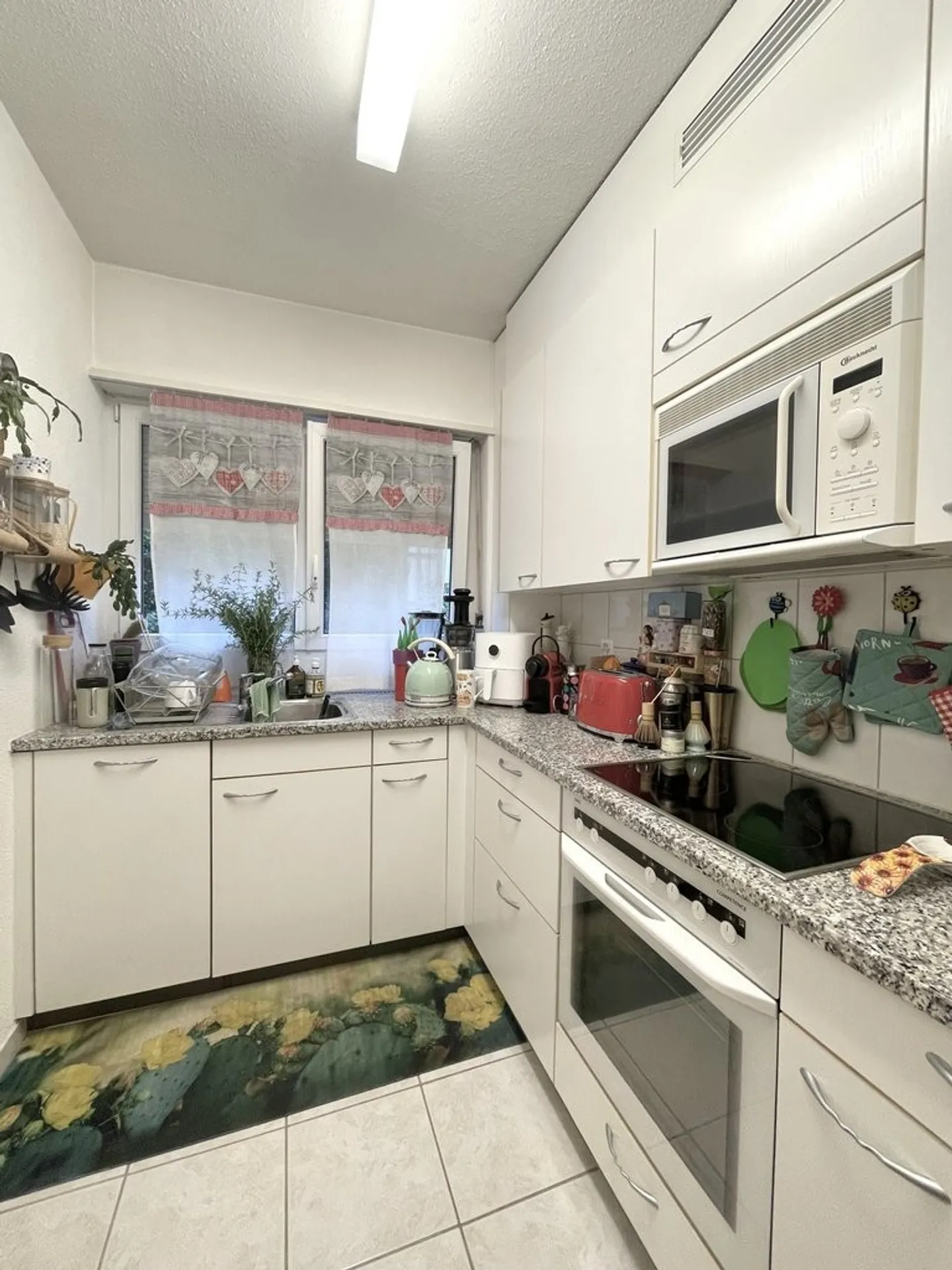 Bijou au Zürichberg, appartement moderne avec coin salon dans le jardin - Photo 7 sur 7