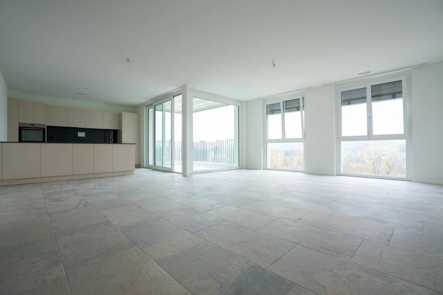 Appartement moderne de 4,5 pièces au 1er étage - Photo 3 sur 11