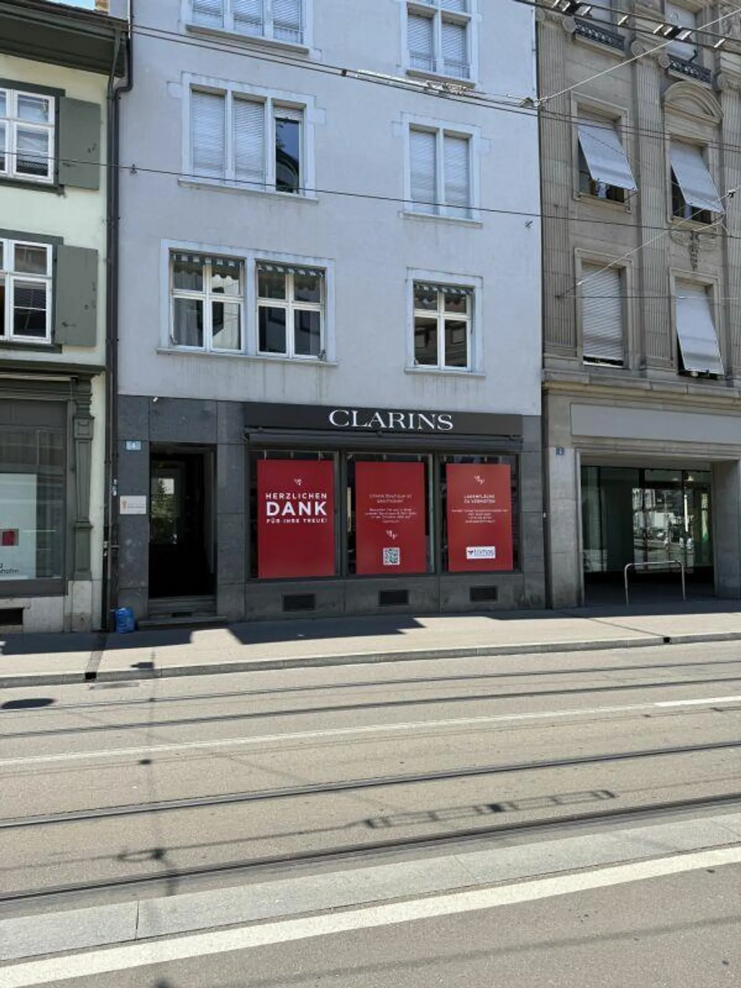 Retail space in prime city location - Photo 1 of 9