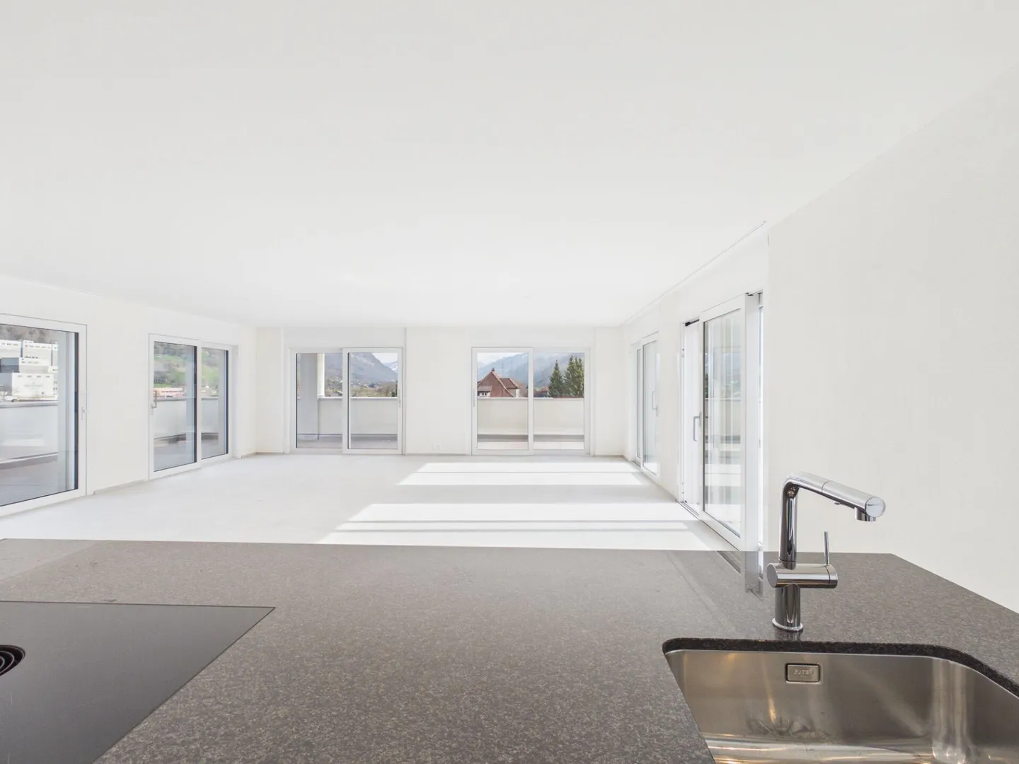 Luxuriöse Attika mit Panoramaterrasse - Foto 10 von 38
