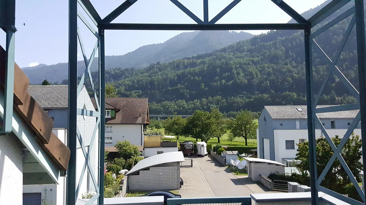 Incantevole appartamento mansardato di 3 stanze in una posizione tranquilla - Foto 3 di 15