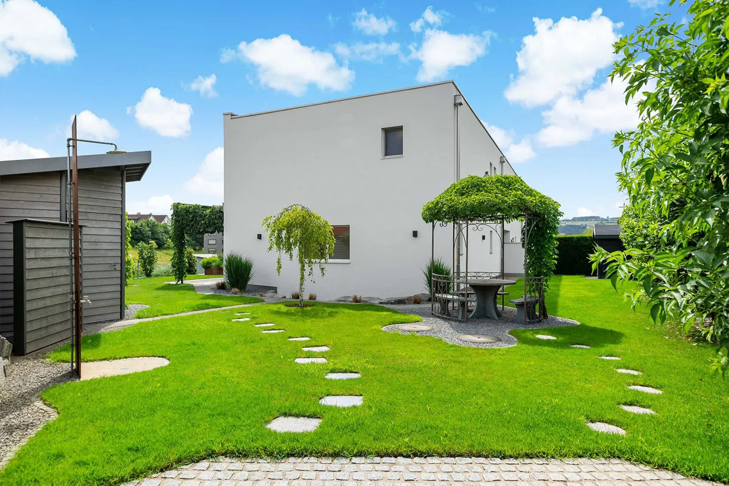 Living Oasis in Hochdorf - Photo 9 of 11