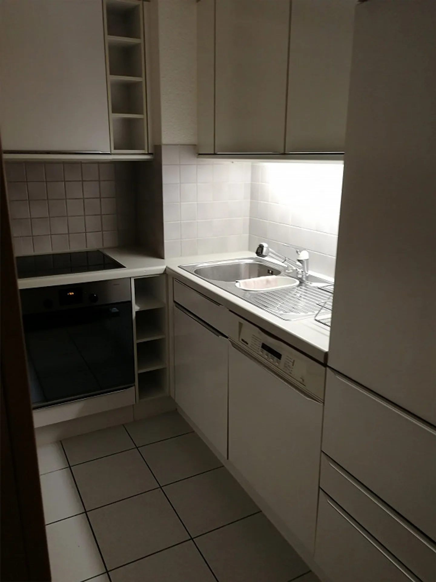 Incantevole appartamento mansardato di 3 stanze in una posizione tranquilla - Foto 5 di 15