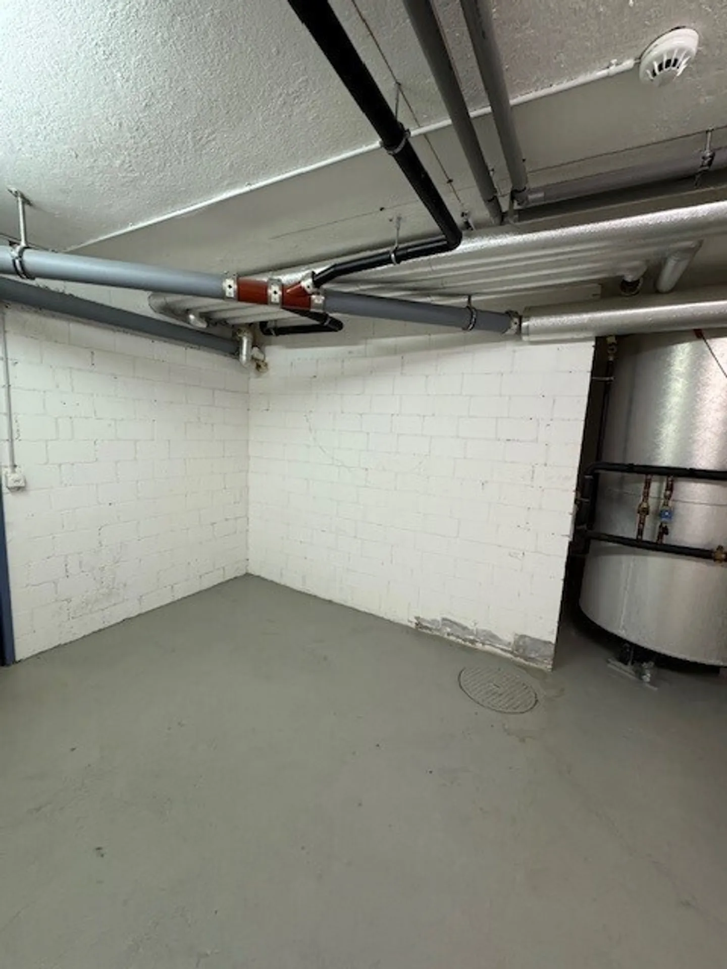 Diverse storage rooms for rent - Photo 3 of 5