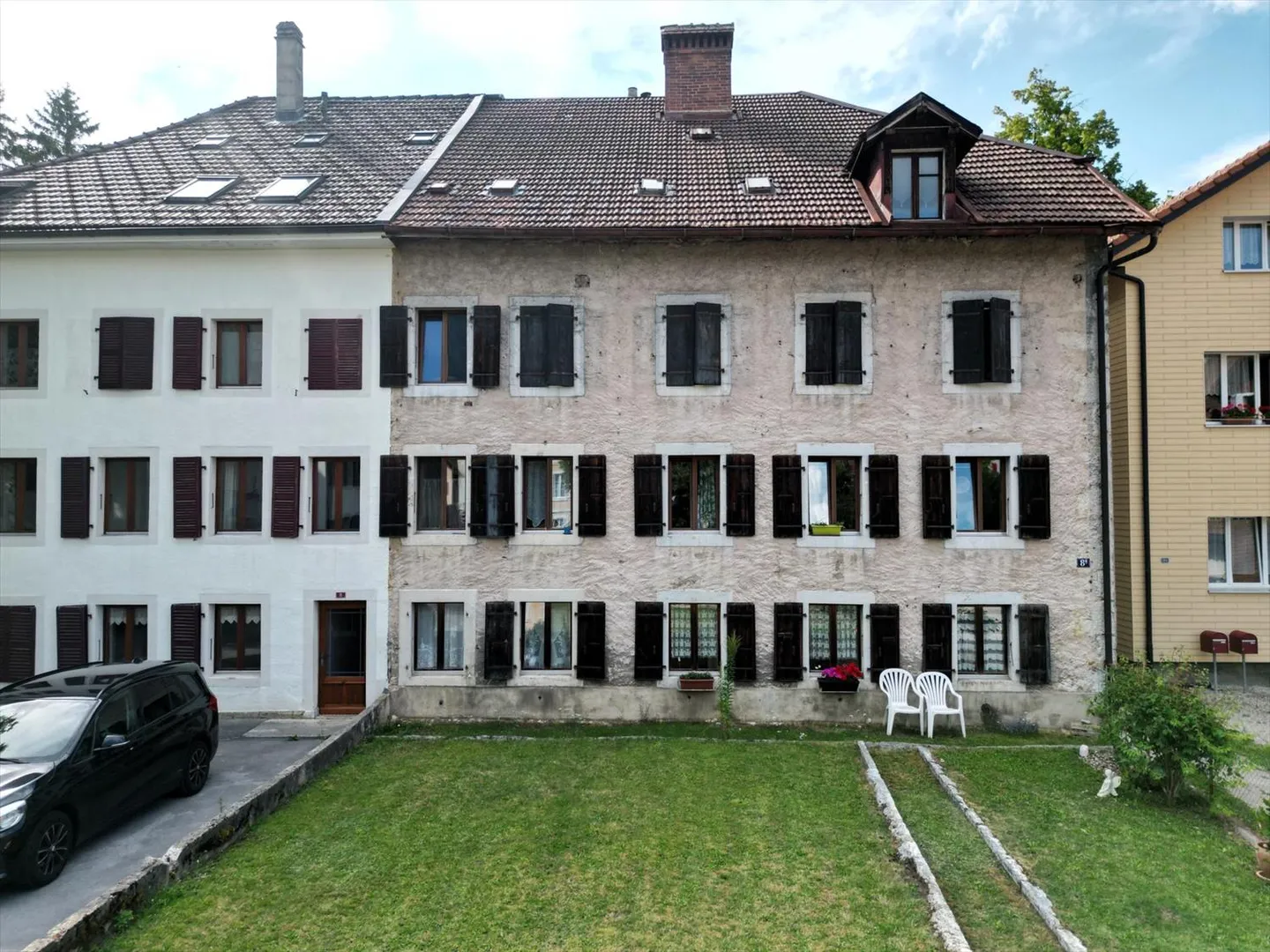 Ertragsgebäude - Mietobjekt mit 6 Wohnungen - Foto 1 von 3