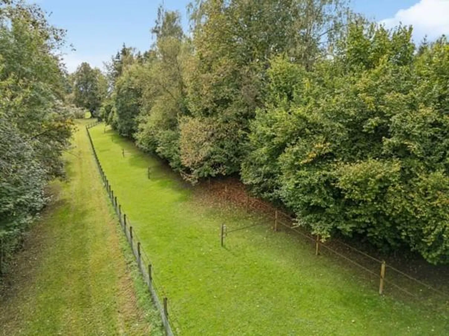 Maison résidentielle moderne avec nouvelle salle d'équitation à Wängi - Photo 9 sur 11