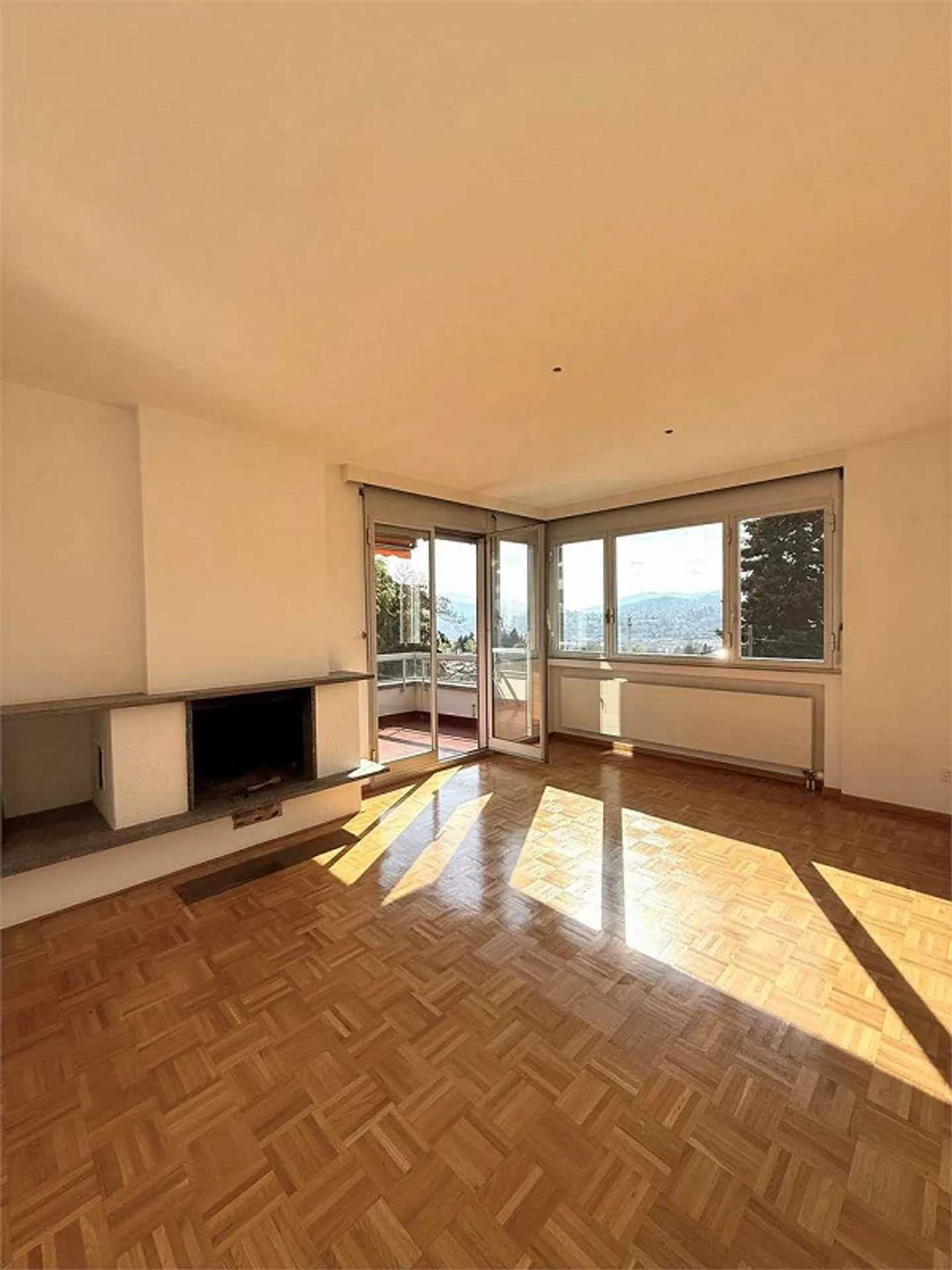 Appartement 5'5 in Pregassona mit offener Aussicht - Foto 3 von 13