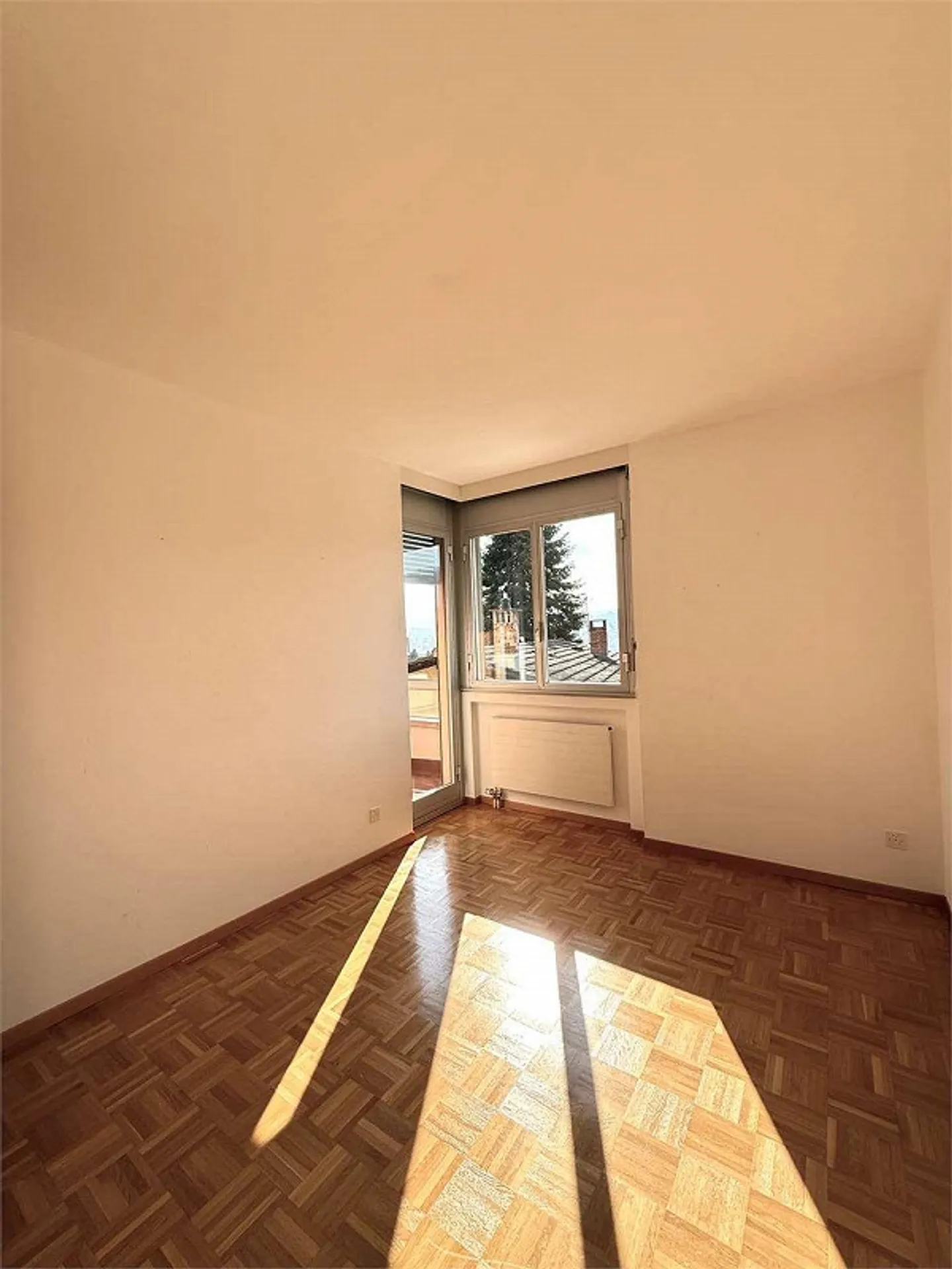 Appartement 5'5 in Pregassona mit offener Aussicht - Foto 9 von 13