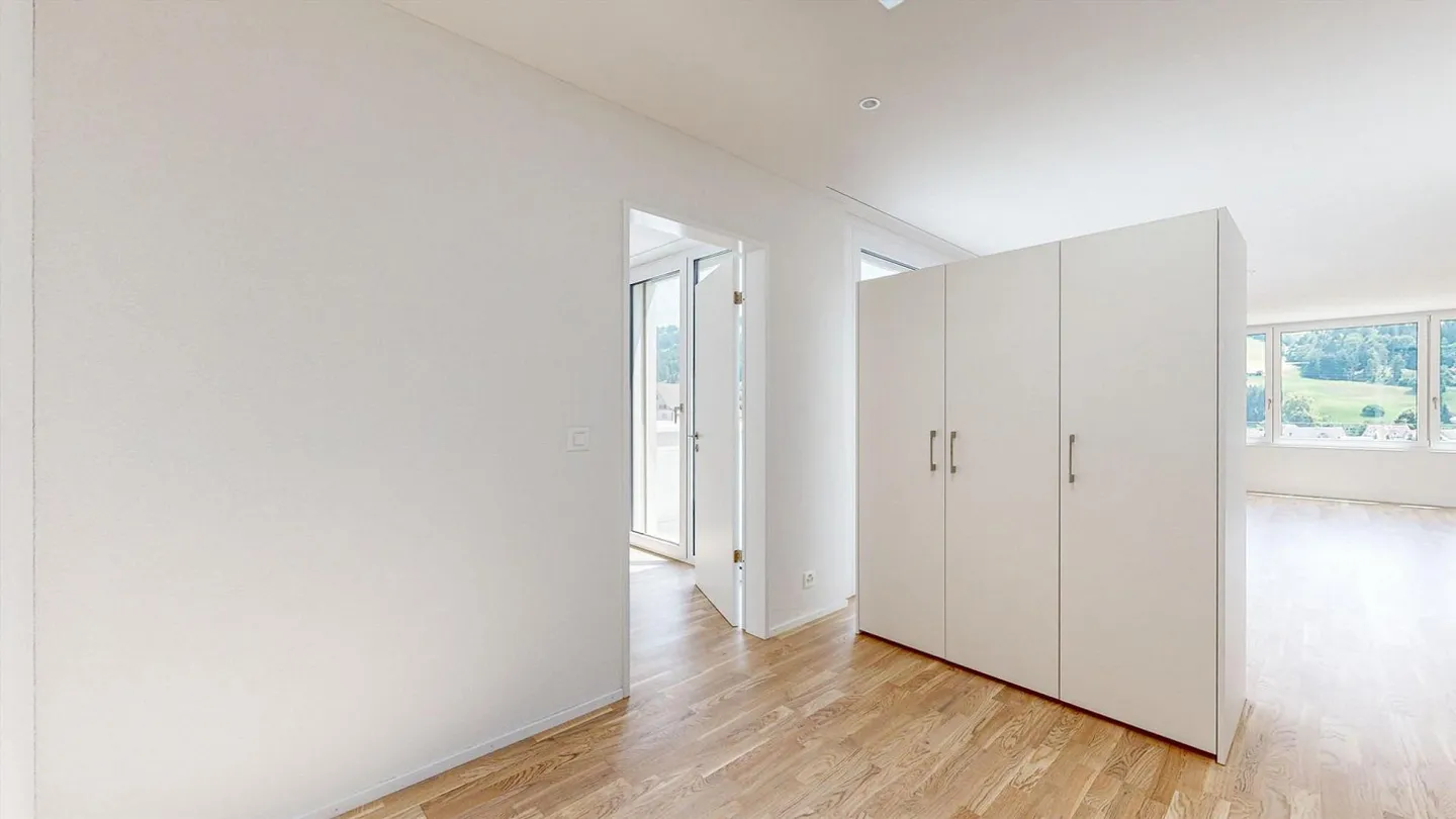 Take off and land in residential happiness! - Photo 6 of 13