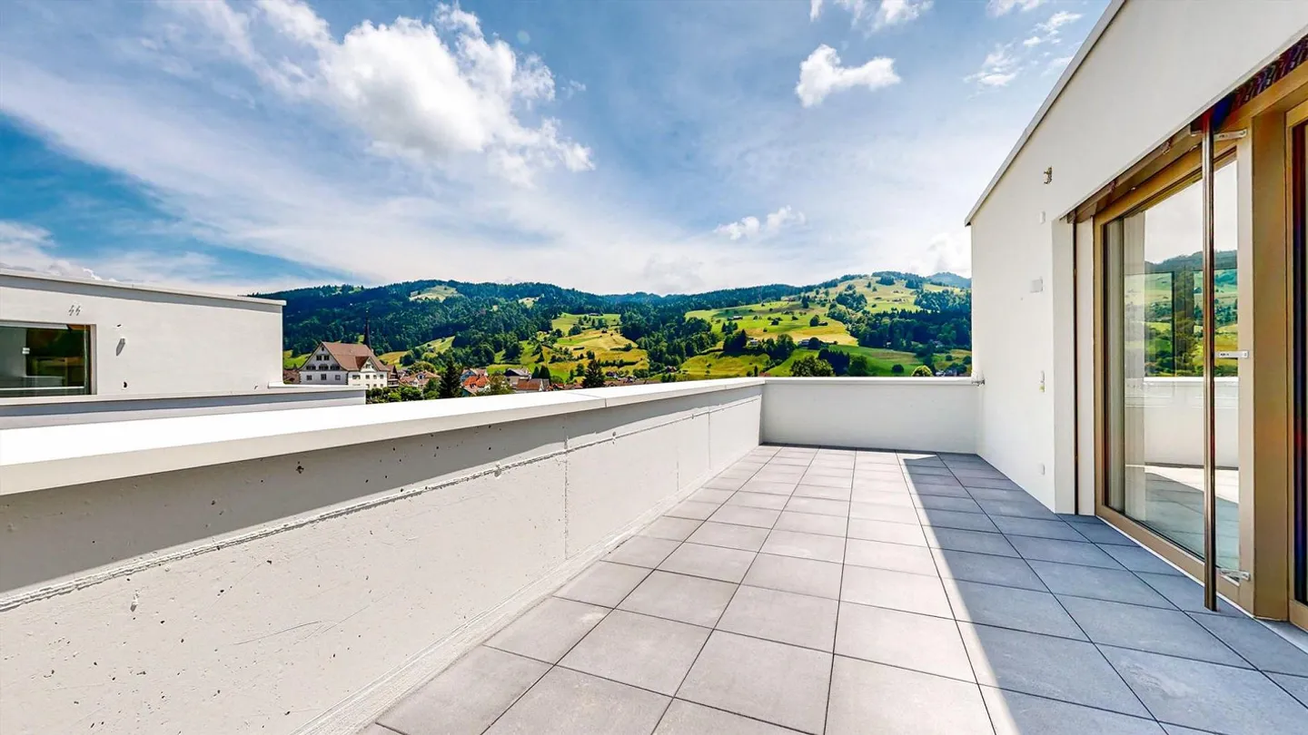 Take off and land in residential happiness! - Photo 10 of 13