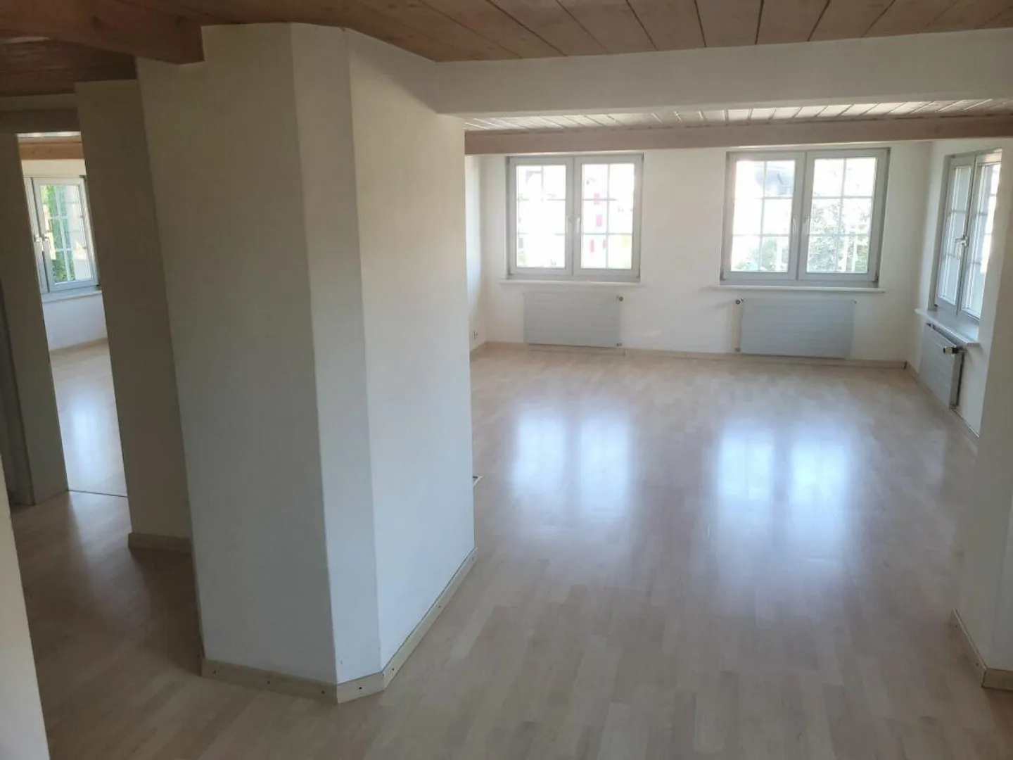 Spacious and Central 2.5 Room Apartment - Photo 1 of 6