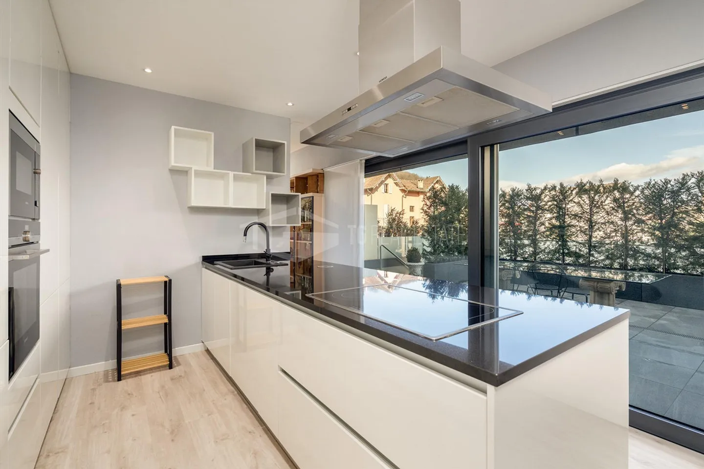 Charmantes Einfamilienhaus mit Garten - Foto 8 von 13