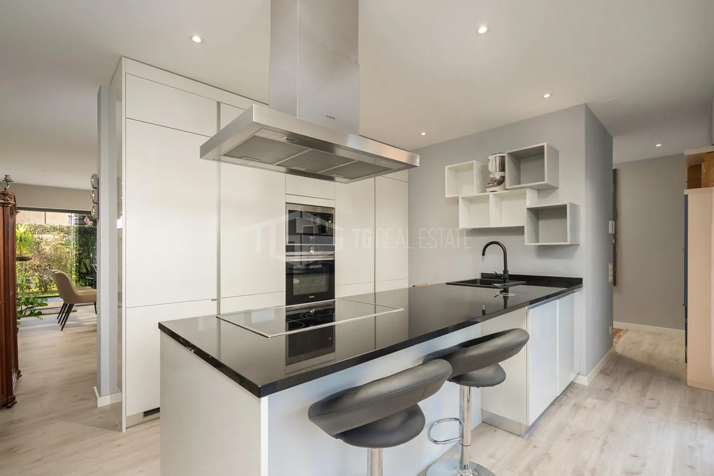 Charmantes Einfamilienhaus mit Garten - Foto 9 von 13