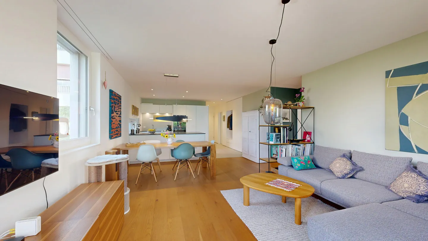 Moderne 4.5-Zimmer-Gartenwohnung mit Einstellhallenplatz - Foto 1 von 19