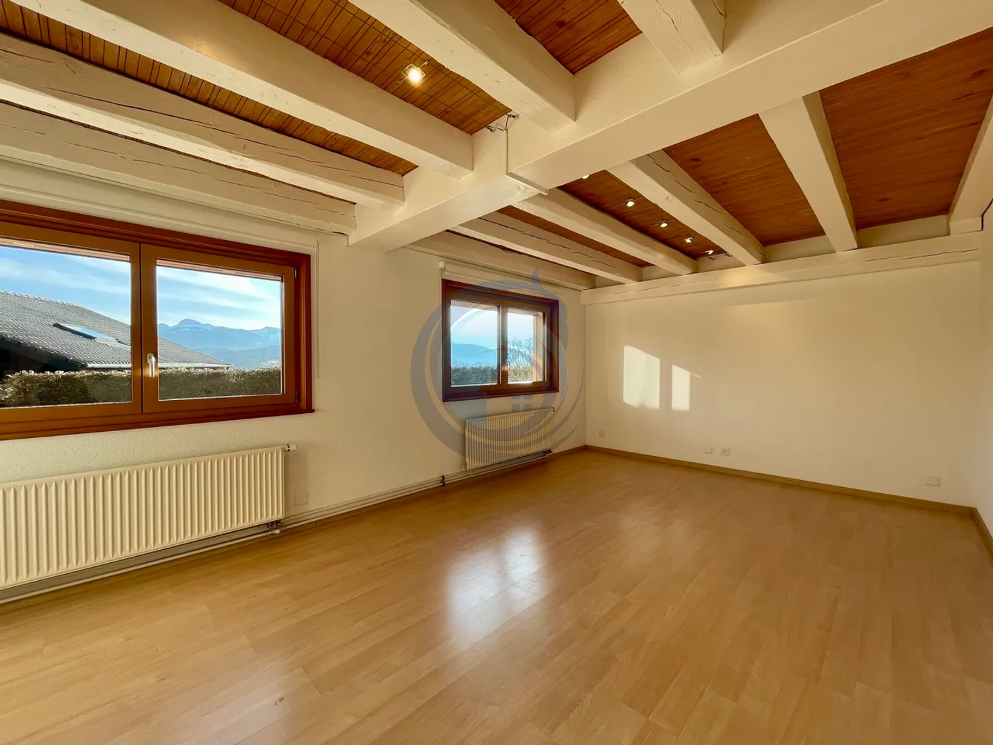 SPACIOUS 2.5-ROOM APARTMENT WITH TERRACE AND GARDEN - Photo 6 of 14