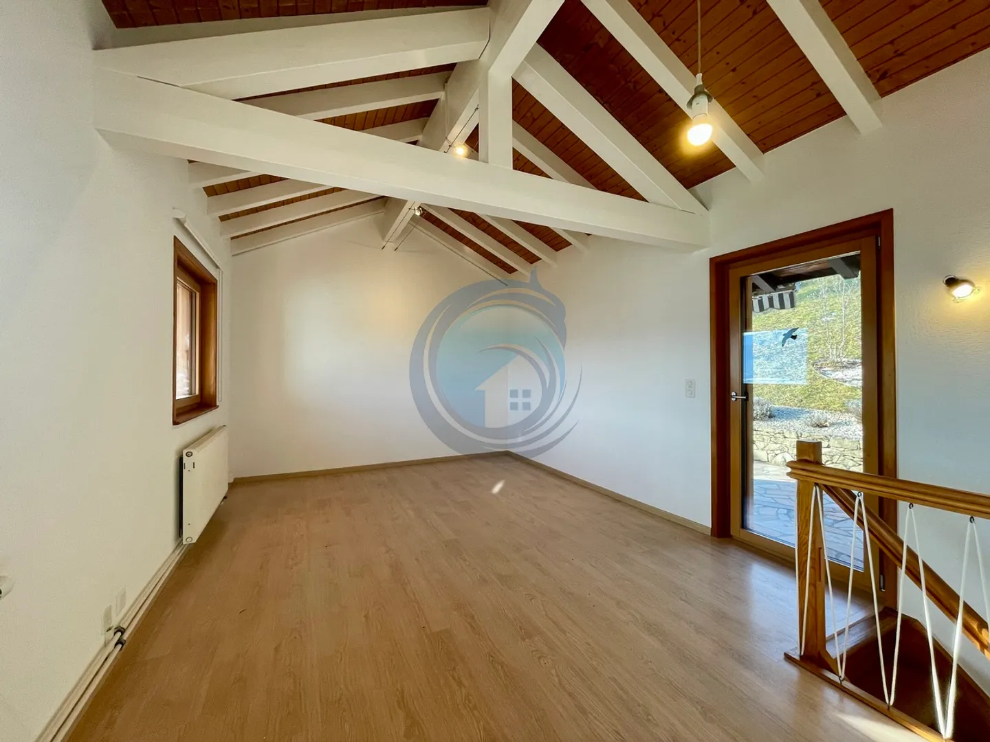 SPACIOUS 2.5-ROOM APARTMENT WITH TERRACE AND GARDEN - Photo 7 of 14