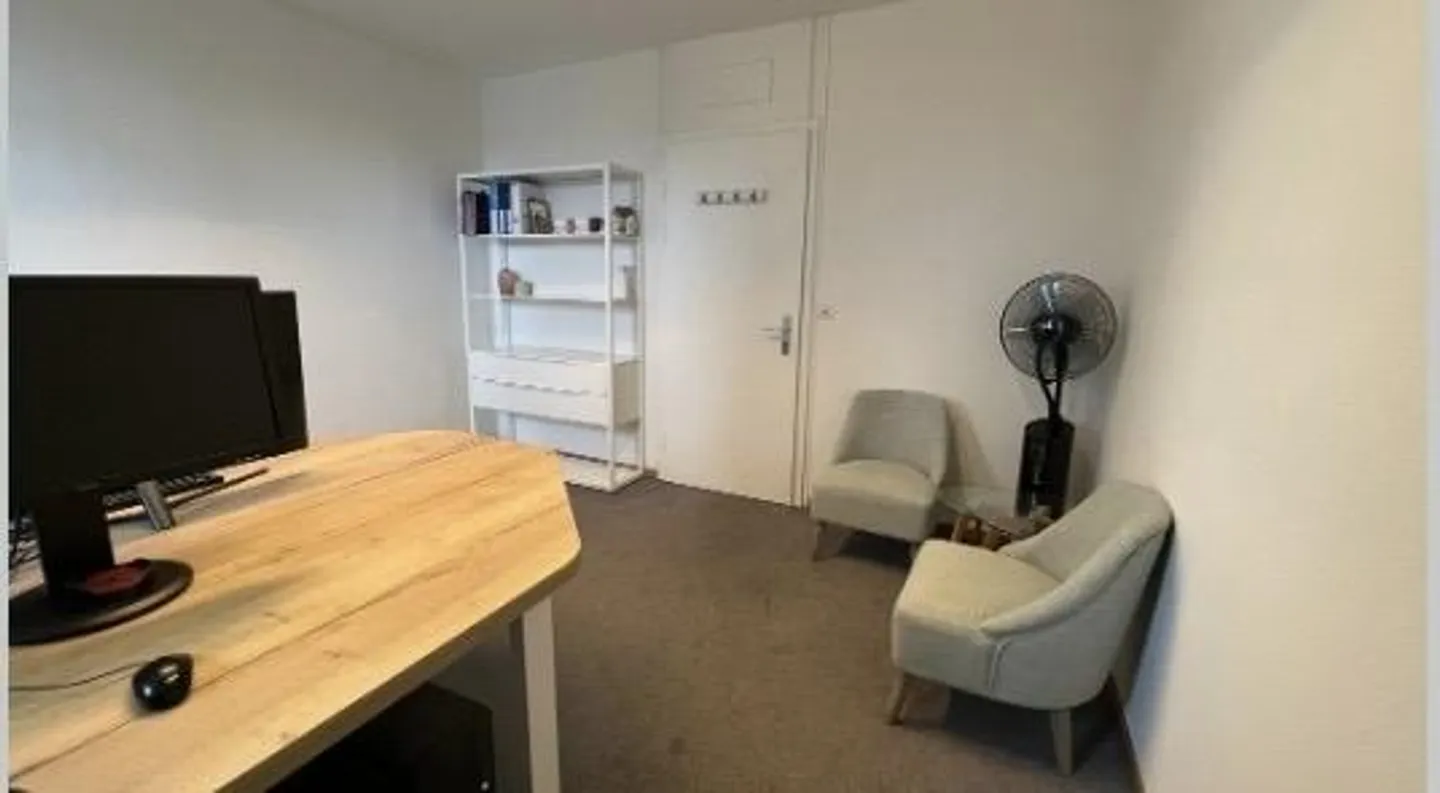 Furnished Office Space in Chêne-Bourg - Photo 1 of 5