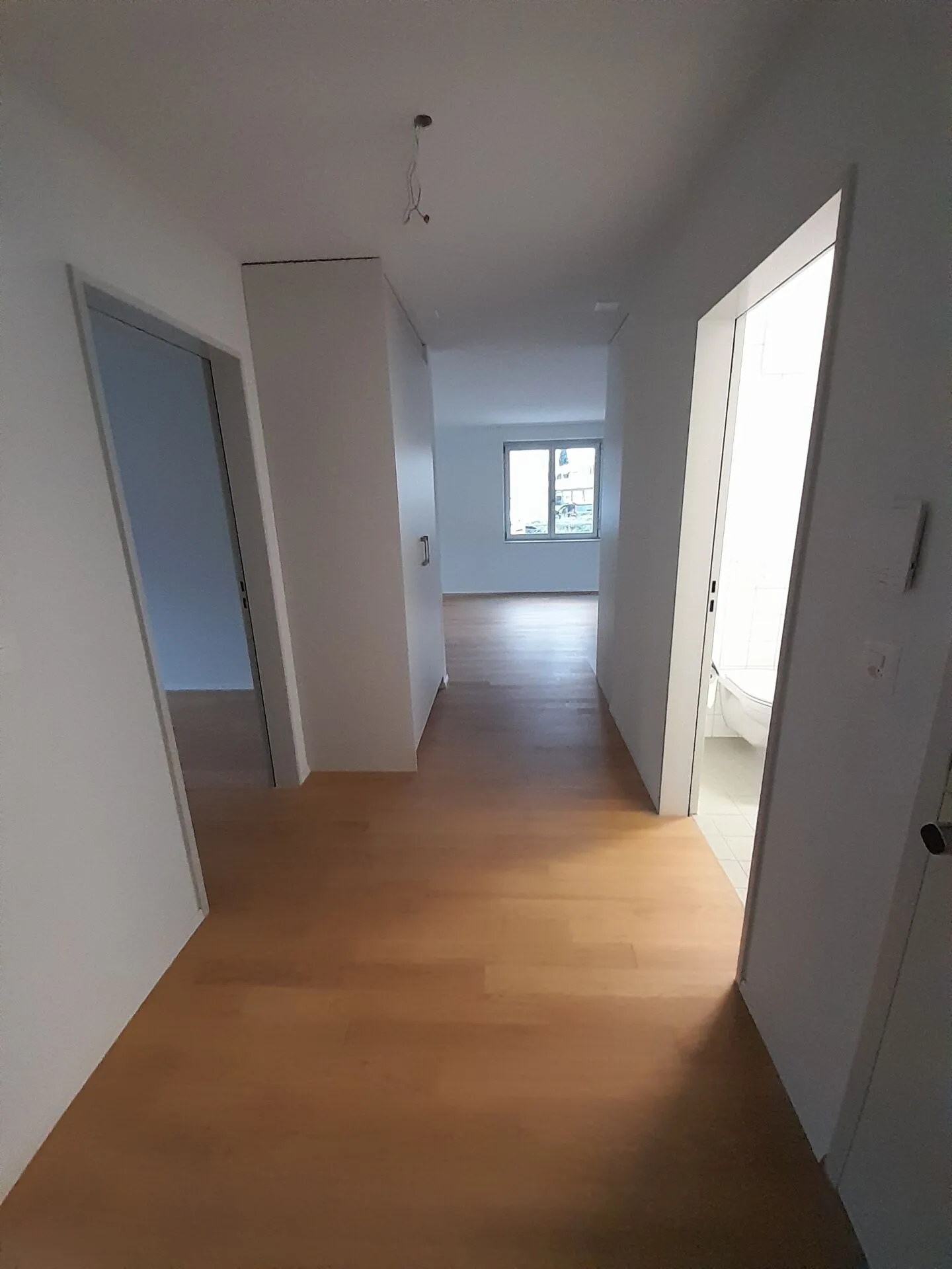 Bright 3.5-room apartment for rent in Kerzers! - Photo 8 of 12