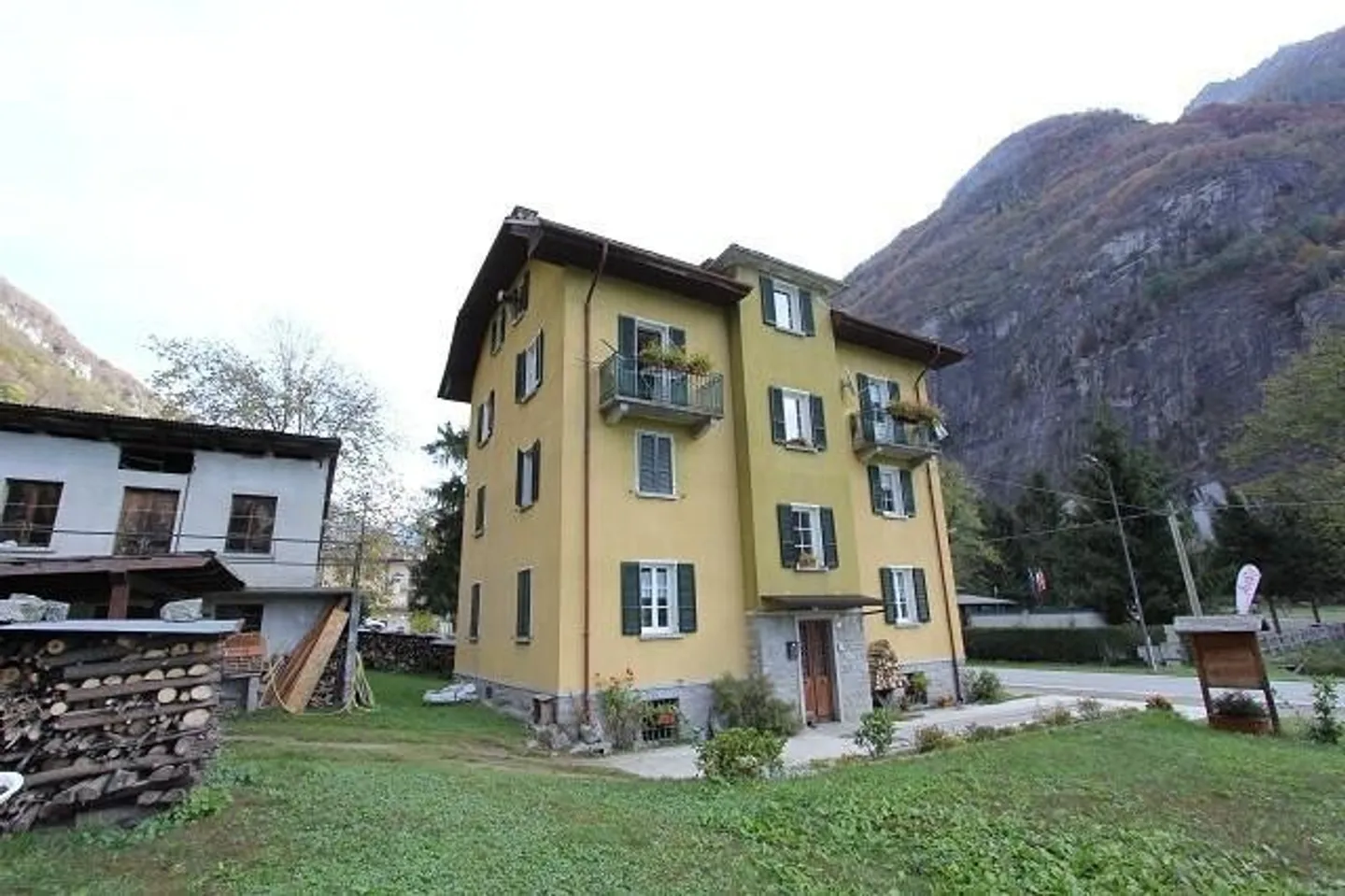 Charmante EG-Wohnung - Foto 1 von 12