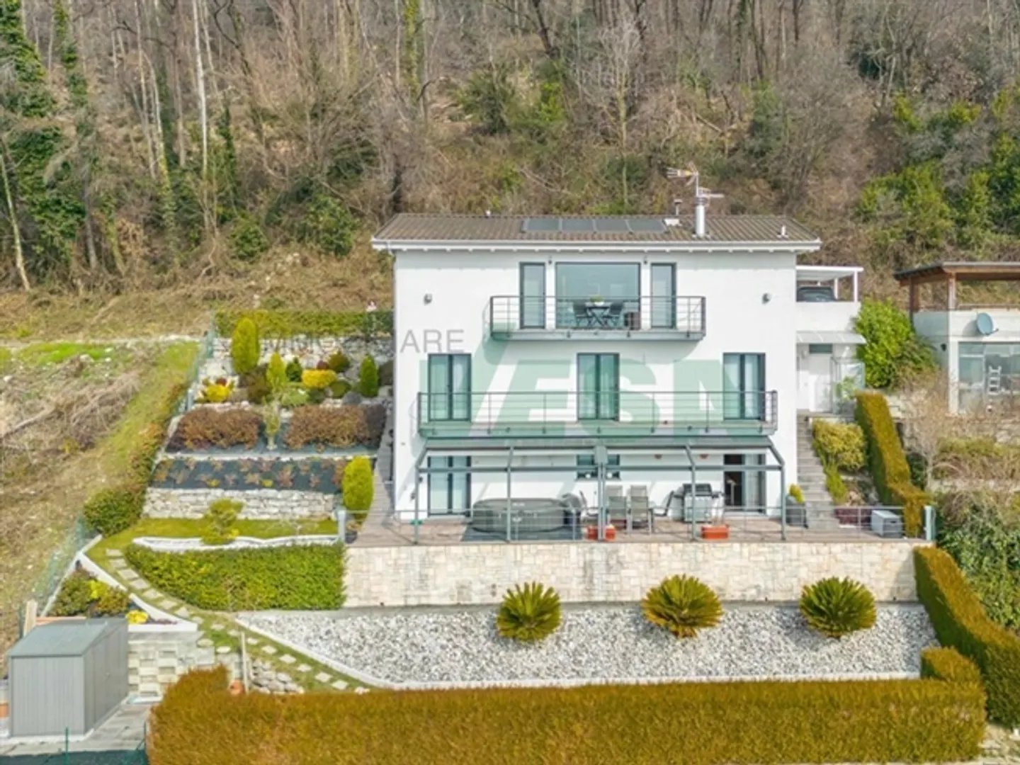 Villa individuelle moderne et lumineuse avec une vue dégagée magnifique - Photo 5 sur 13