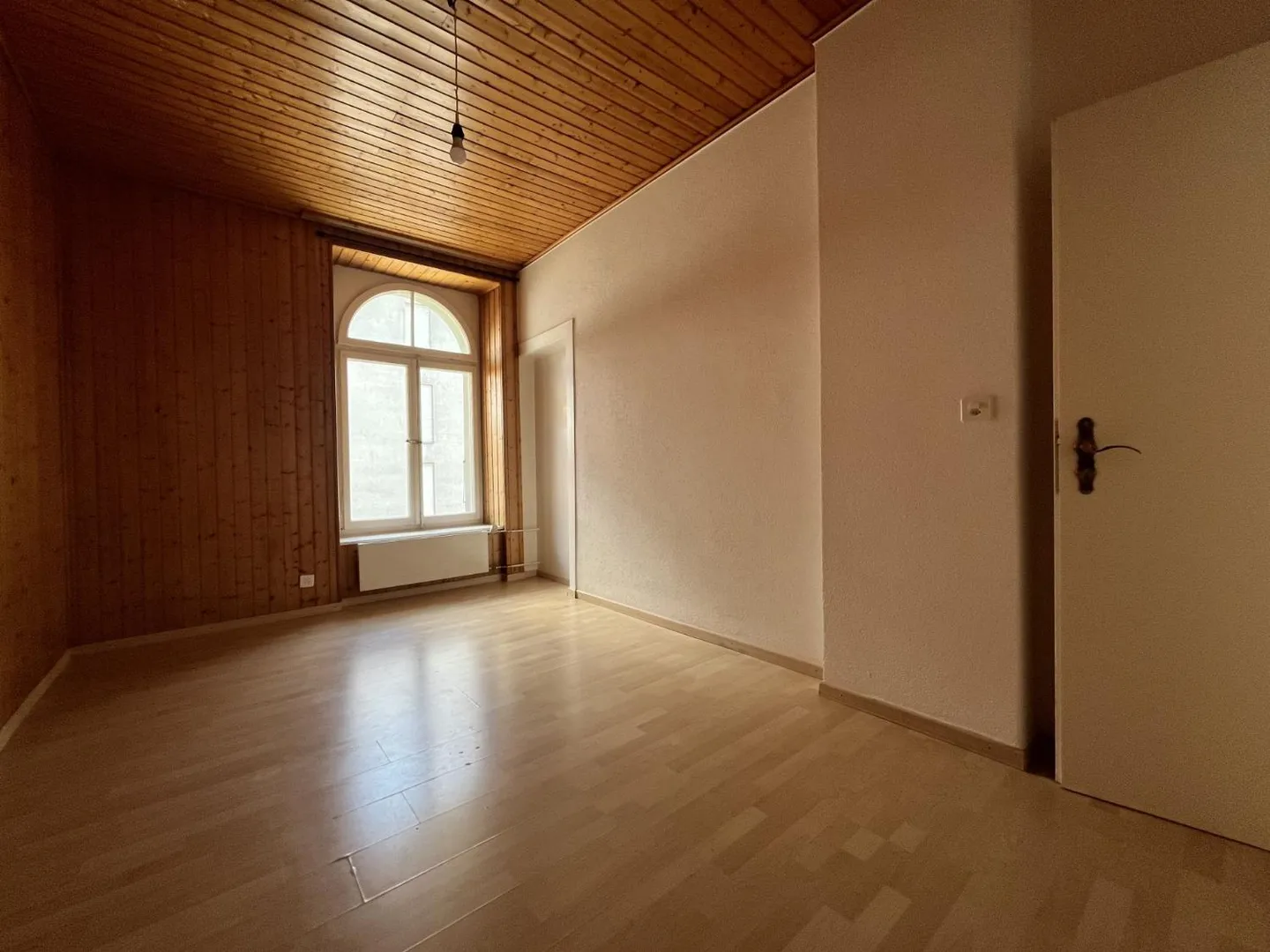Appartement Charmant Près Commodités - Photo 8 sur 12