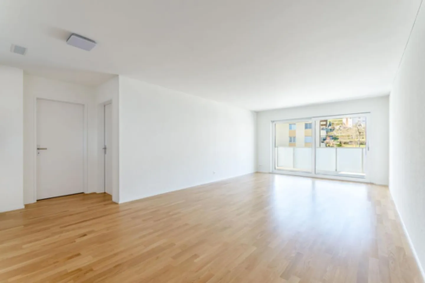 Dreamlike Single Apartment in a Quiet Location - Photo 4 of 6