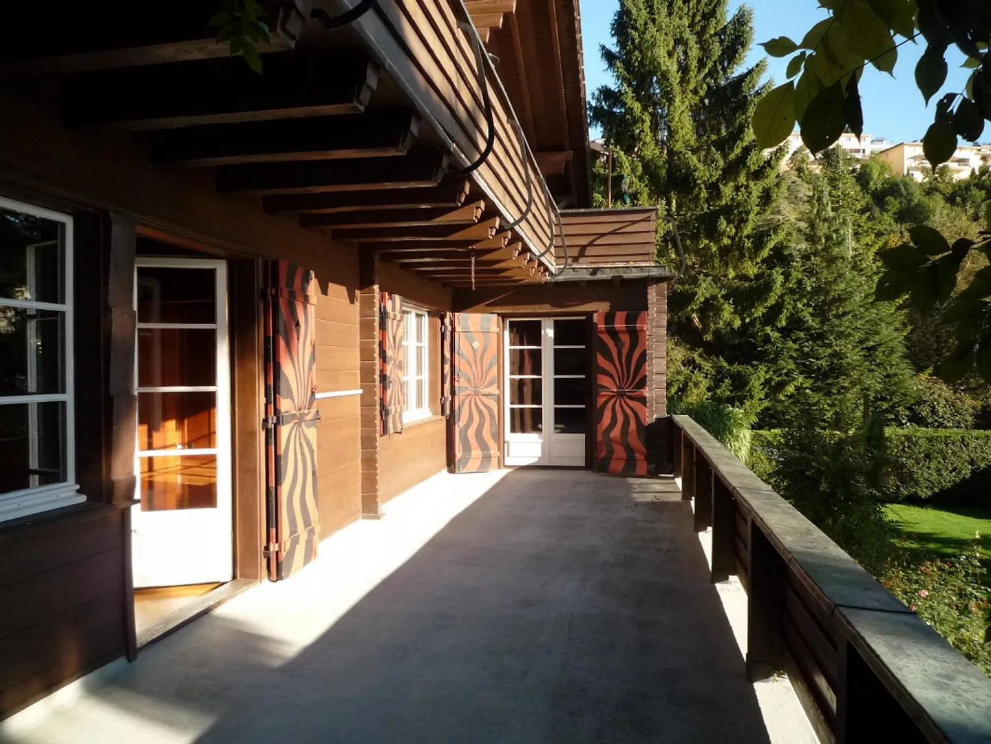Vivre avec vue sur le lac et la montagne : Appartement dans un chalet dans un endroit calme - Photo 2 sur 13