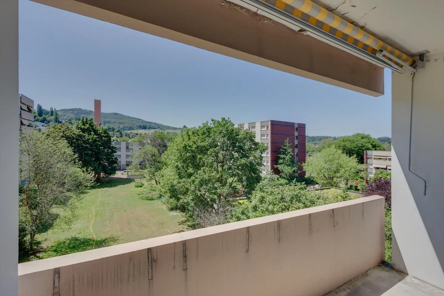 Living centrally in Muttenz yet surrounded by greenery - Photo 5 of 11