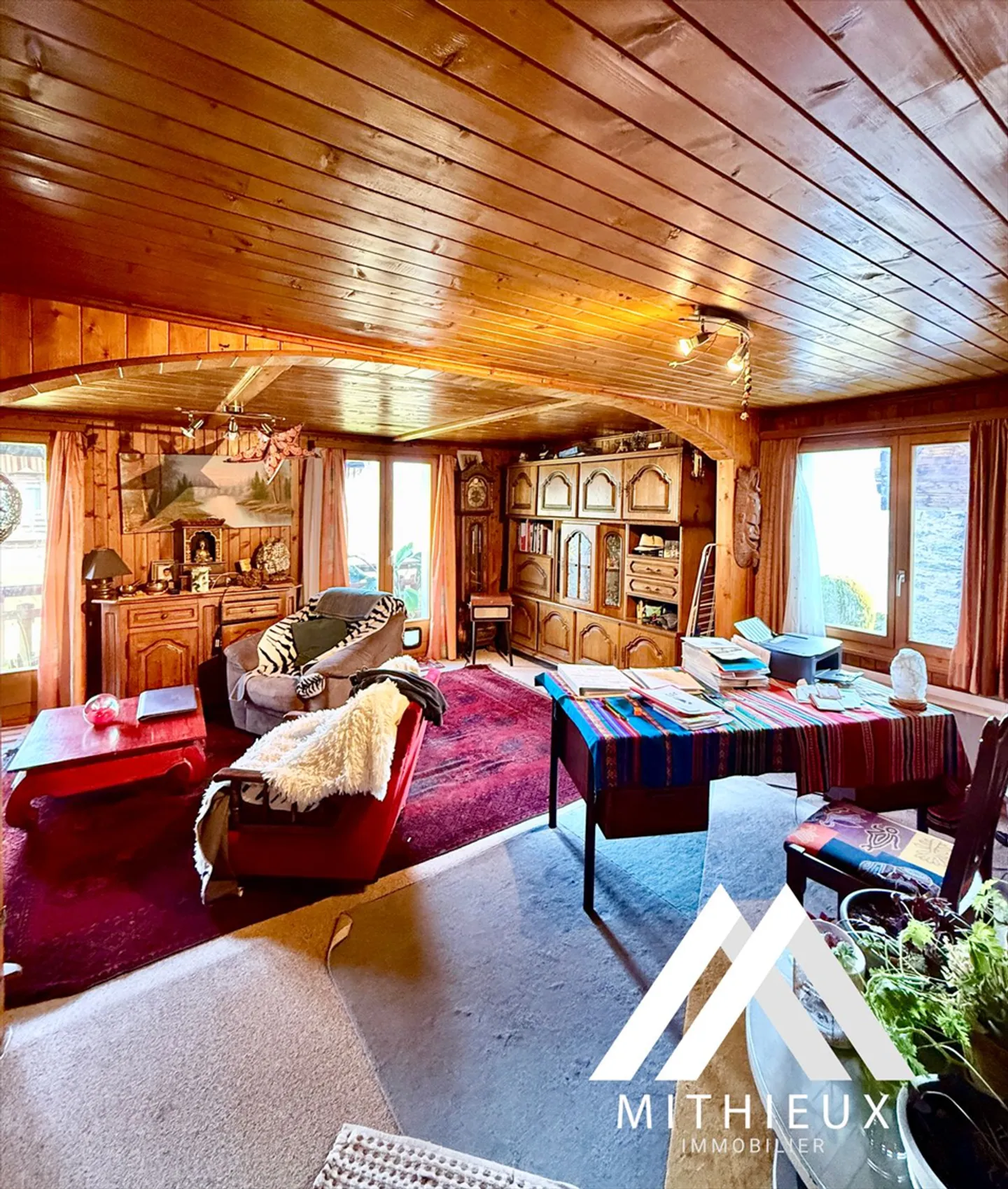 CHALET 4.5 ROOMS - 122 M2 + NUMEROUS OUTBUILDINGS - Photo 5 of 13