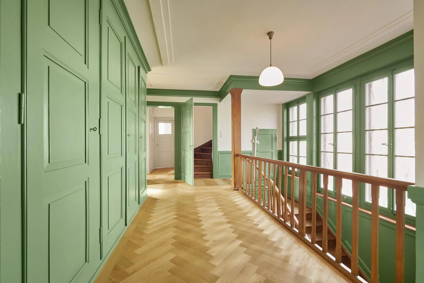 Exclusive 9-Room Dream Home in Park Area - Photo 11 of 14
