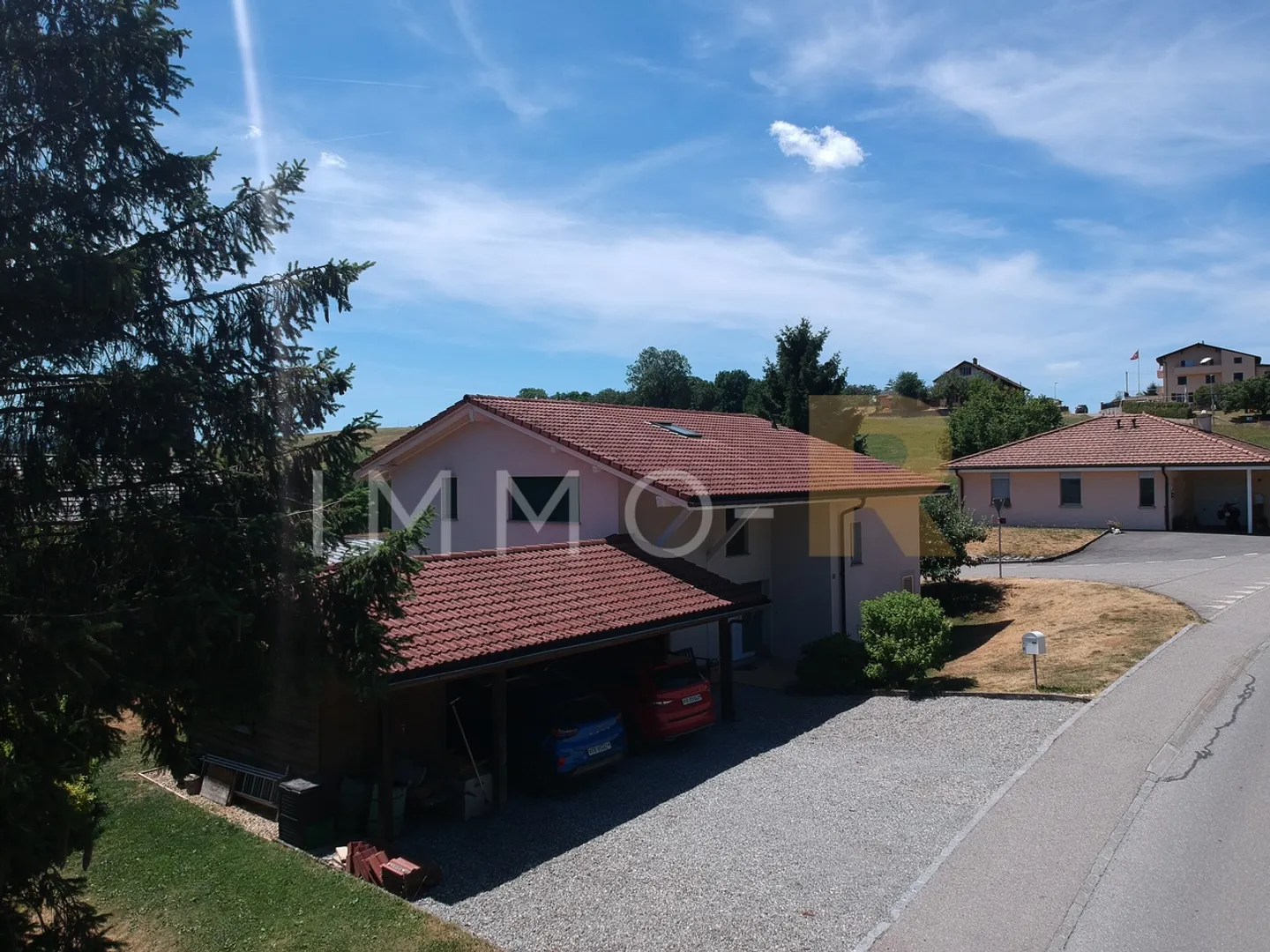 Detached house in a very quiet setting - Photo 2 of 14