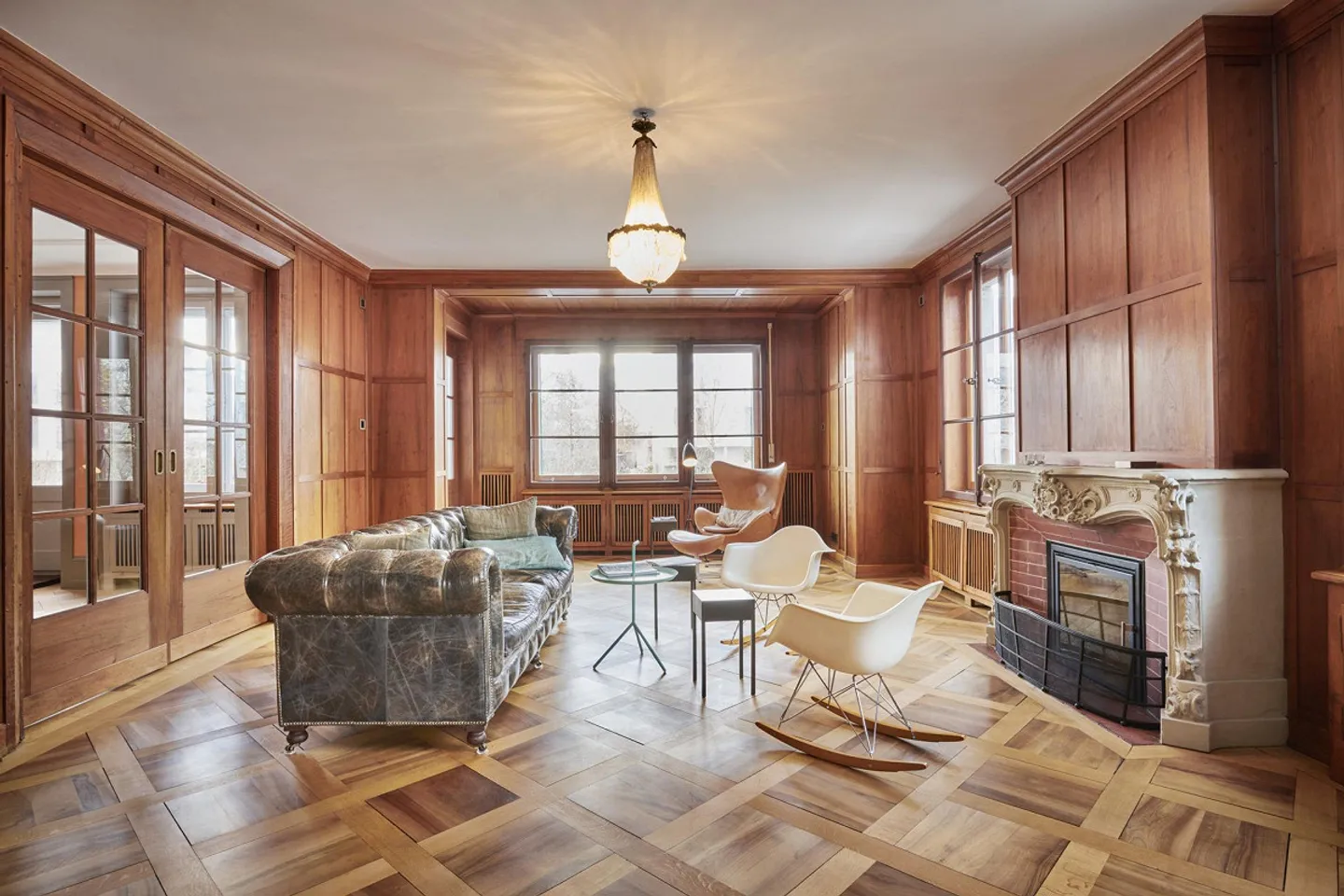 Exclusive 9-Room Dream Home in Park Area - Photo 5 of 14