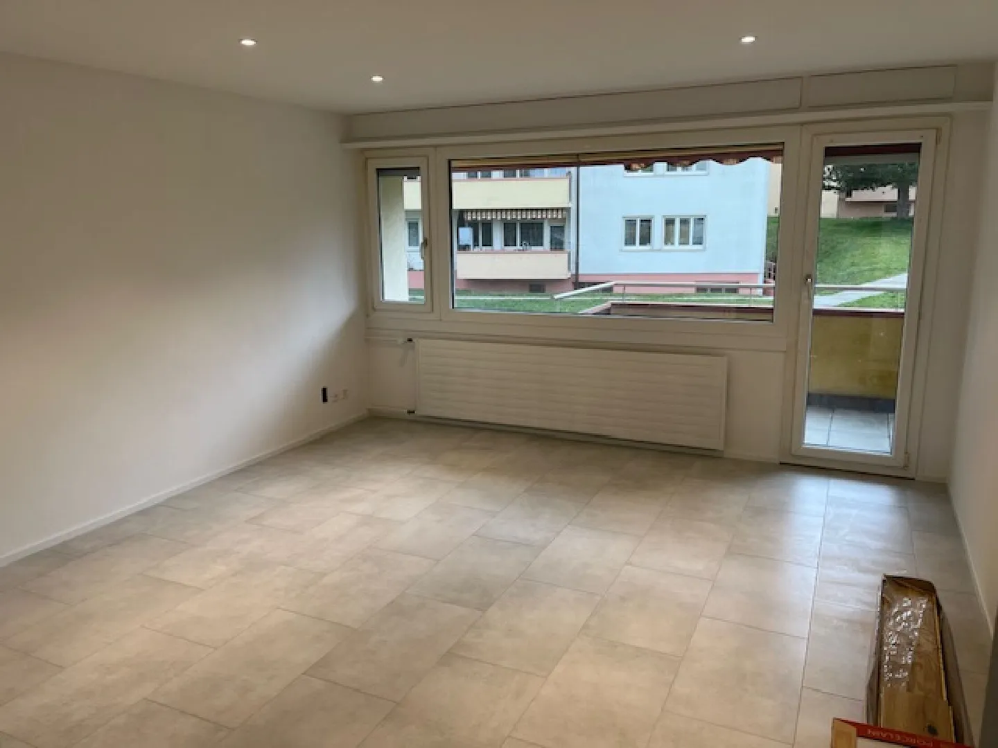 Ideale per una coppia, appartamento di 2,5 locali completamente ristrutturato - Foto 1 di 8