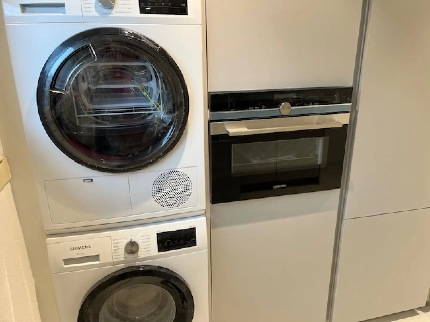 Ideale per una coppia, appartamento di 2,5 locali completamente ristrutturato - Foto 4 di 8