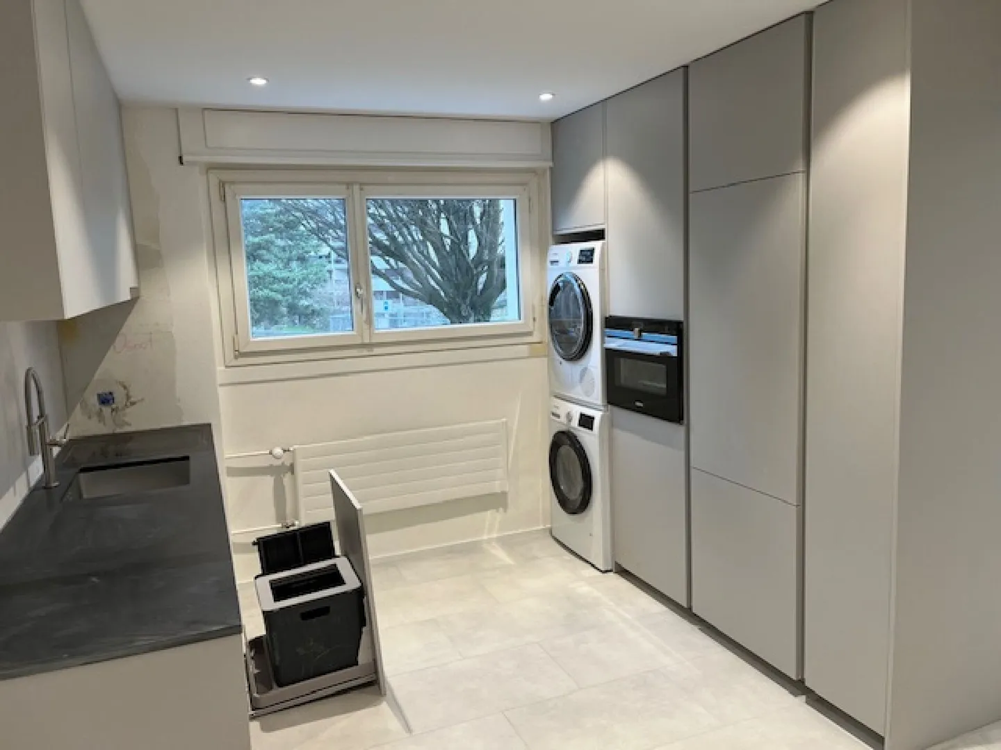 Ideale per una coppia, appartamento di 2,5 locali completamente ristrutturato - Foto 5 di 8