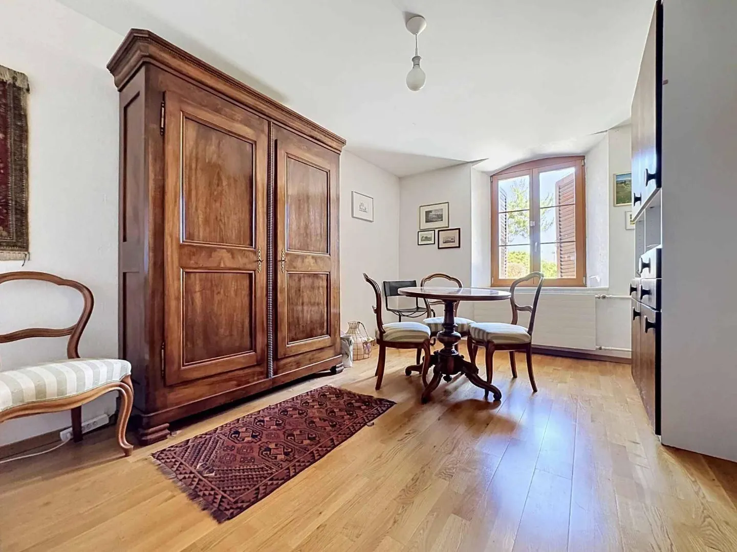 Maison Charmante avec Potentiel - Photo 4 sur 12