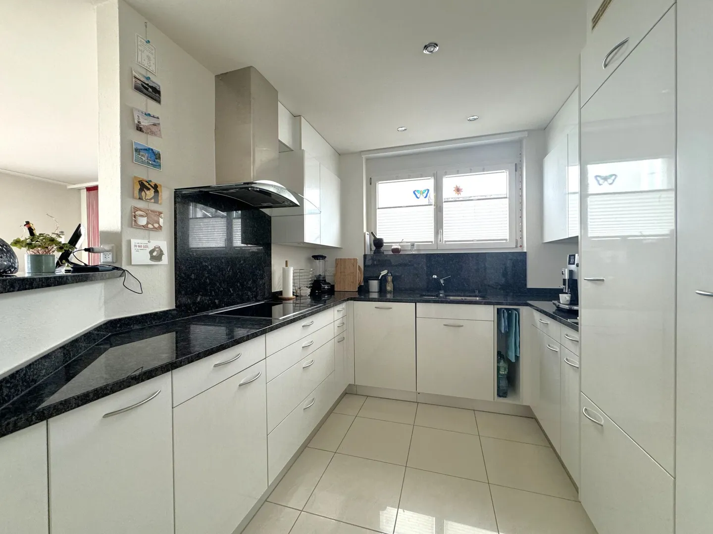 Terrace apartment with impressive panoramic view including two parking spaces - Photo 8 of 10