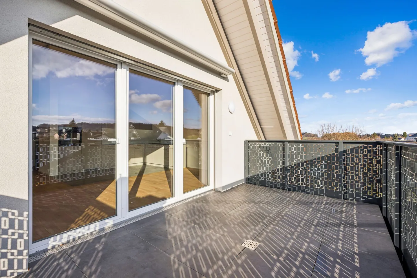 Votre rêve de maison au-dessus des toits de Rickenbach - Photo 1 sur 11