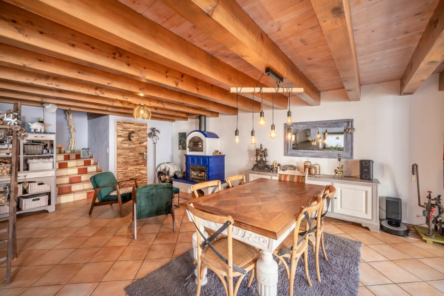 Charmantes Dorfhaus mit Terrasse - Foto 3 von 17