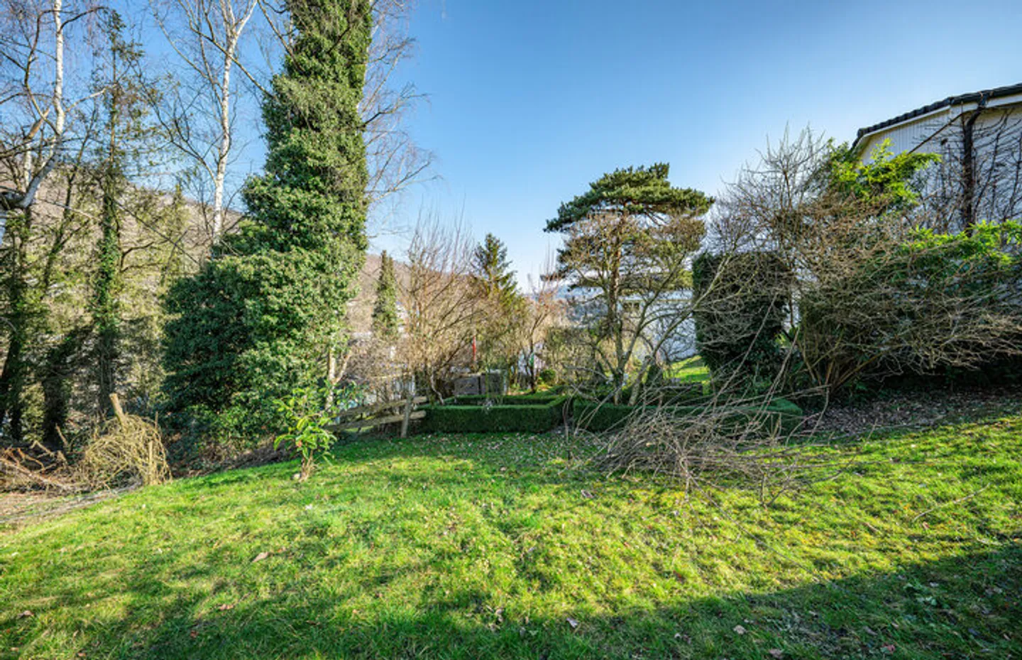 Charming Property in Idyllic Location with Future Perspective - Photo 4 of 7