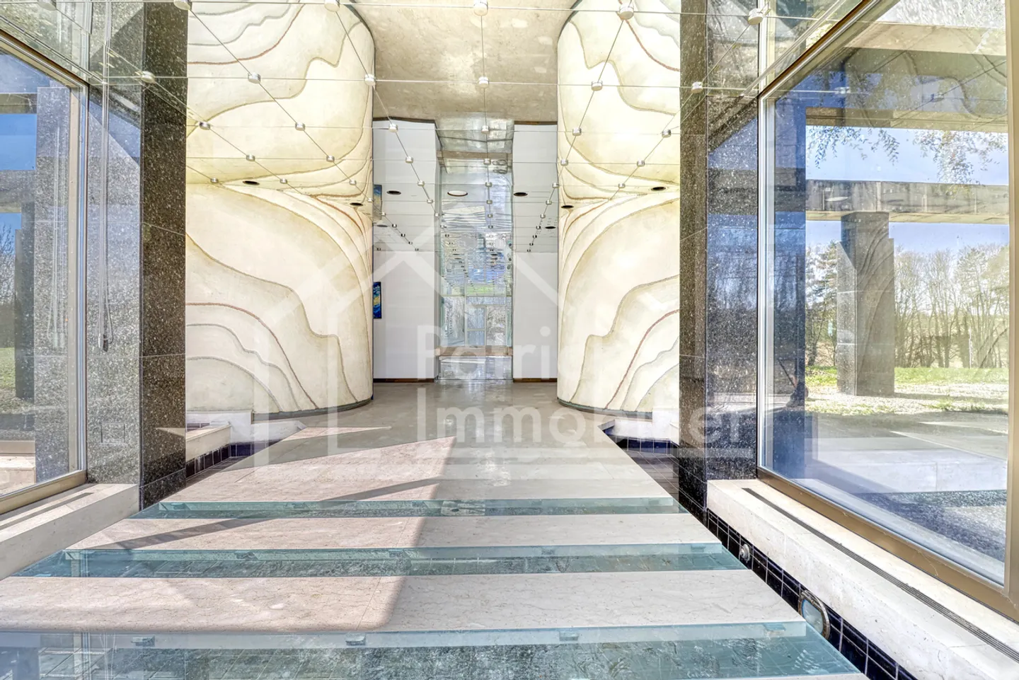 Außergewöhnliches Anwesen - einzigartige gesicherte Immobilie in Gletterens - Foto 3 von 19