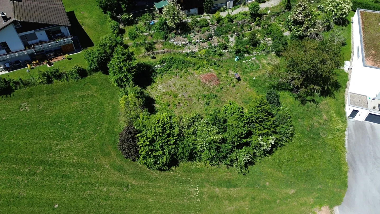 Terrain polyvalent en zone WE - Photo 2 sur 7