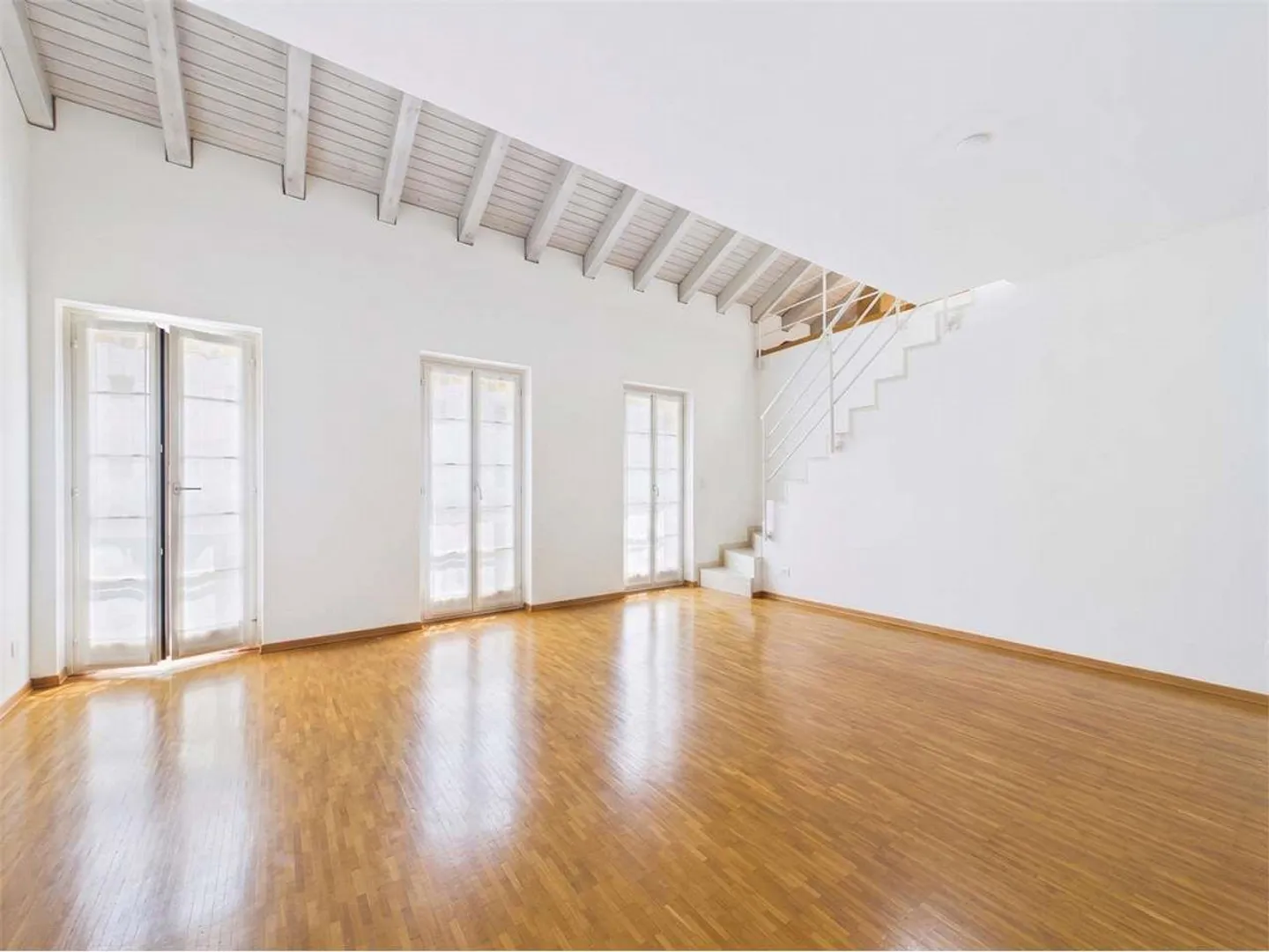 Duplex elegante a Bellinzona - Foto 2 di 13