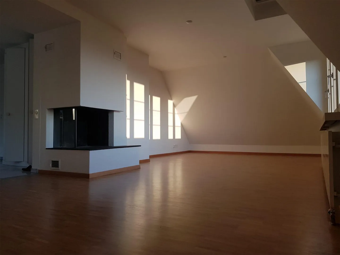 Superschöne 4 Zimmer-Wohnung im Kreis 6 beim Irchelpark - Foto 2 von 5