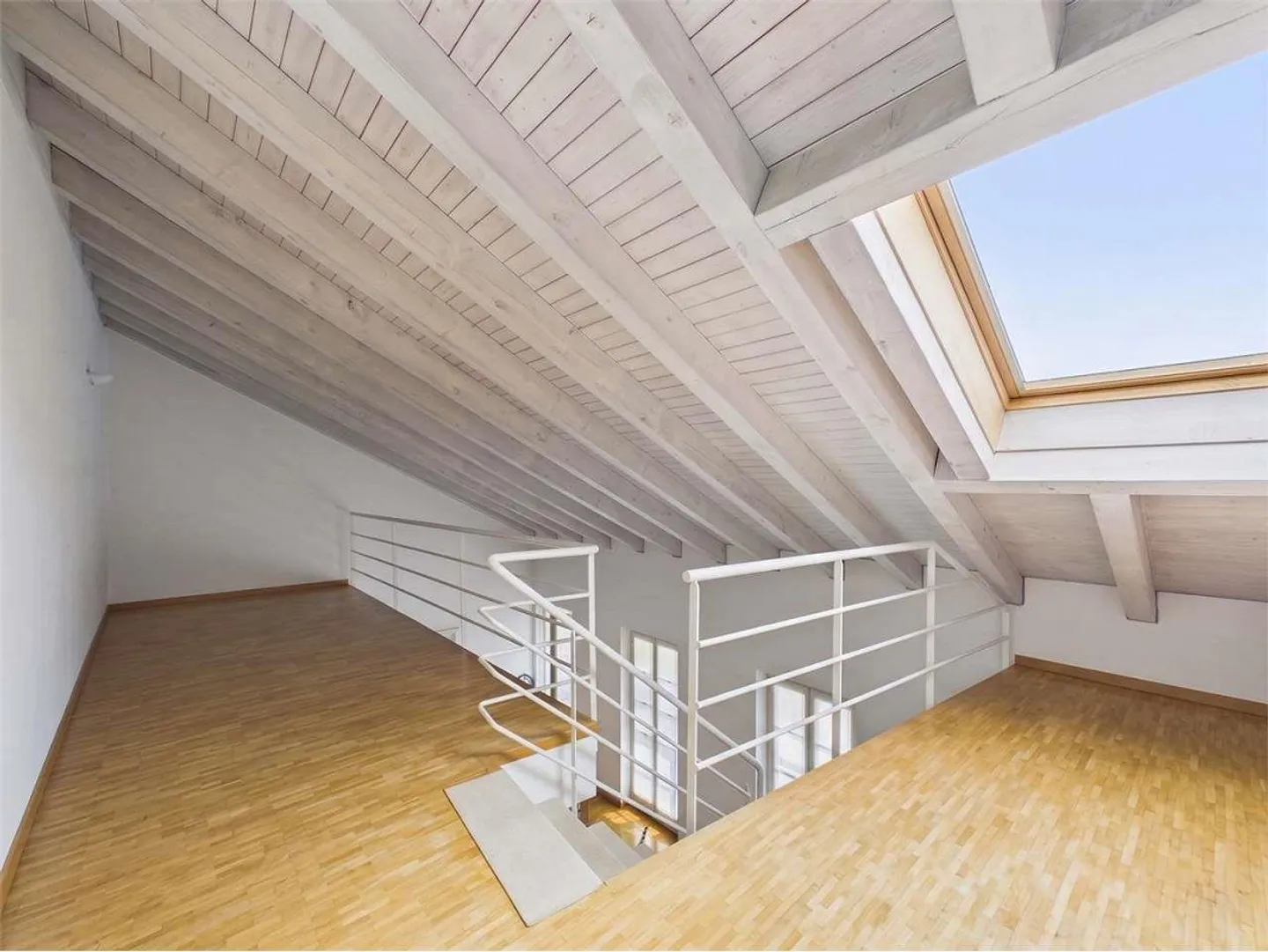 Duplex elegante a Bellinzona - Foto 3 di 13