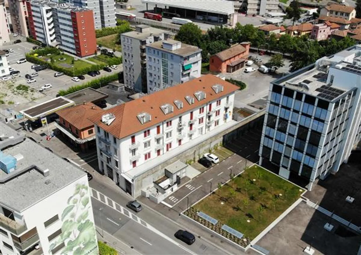 Chiasso: Palazzo a reddito 19 locali - Foto 9 di 13