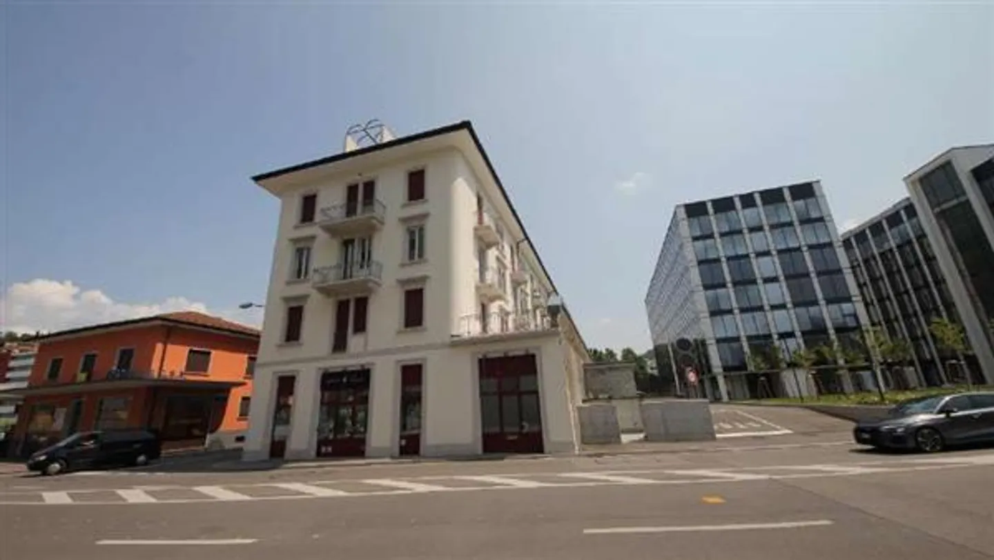 Chiasso: Palazzo a reddito 19 locali - Foto 11 di 13