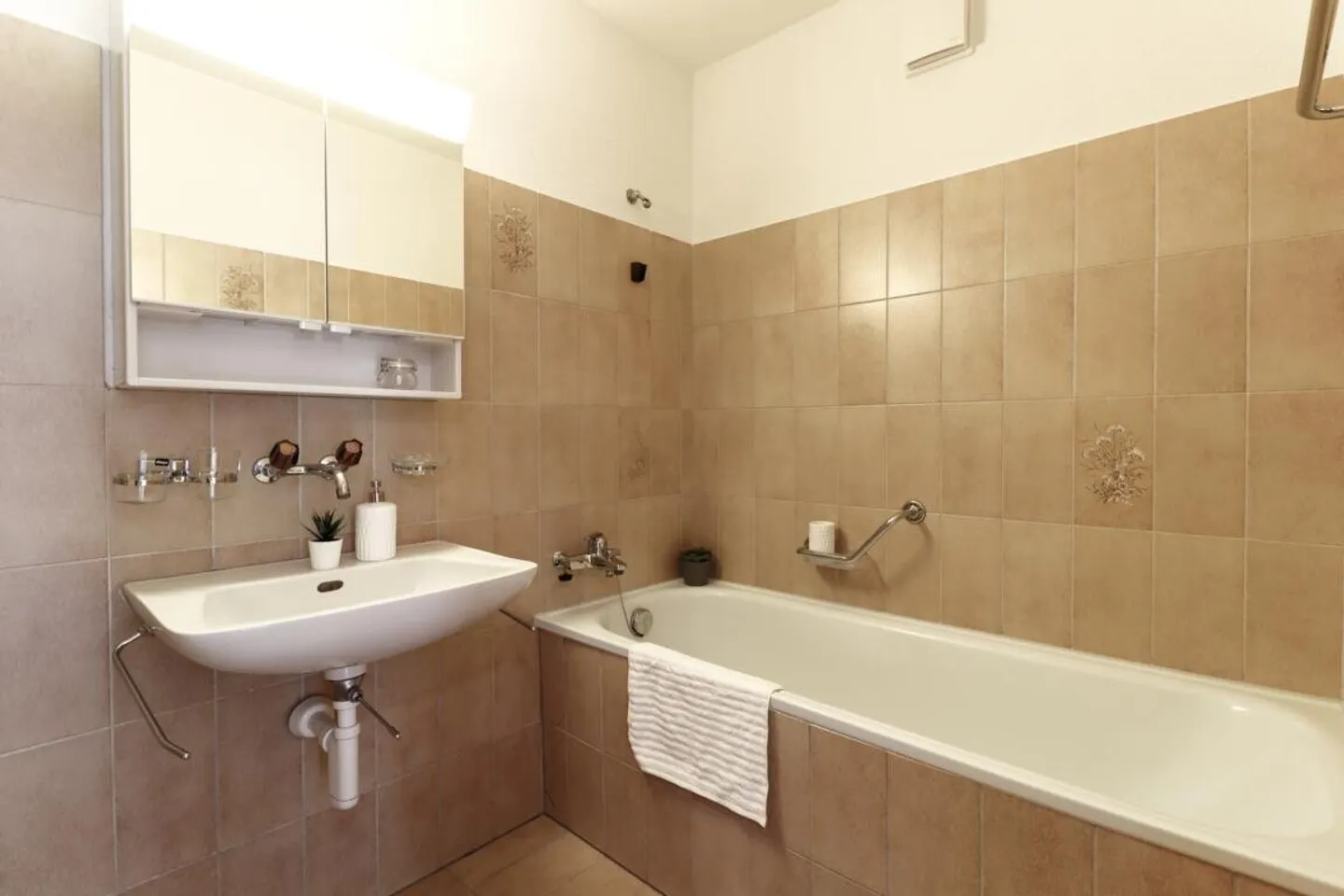 4.5 Room Apartment in Rüschegg - Photo 5 of 7